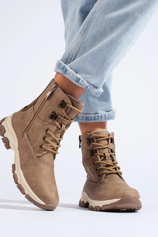 Schnürstiefelette mit dekorativem... Schnürstiefelette mit dekorativem...