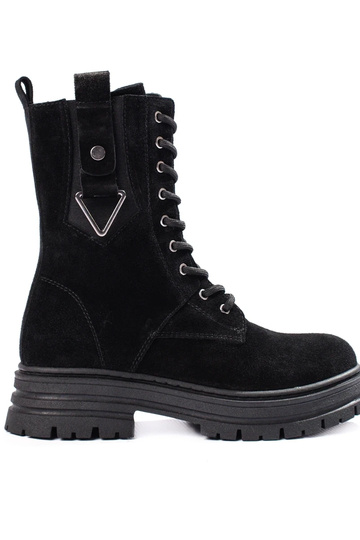 Hohe Damenschuhe aus echtem...