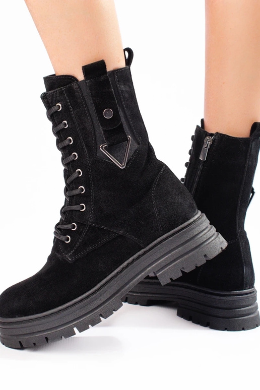 Hohe Damenschuhe aus echtem Leder in... Hohe Damenschuhe aus echtem Leder in...