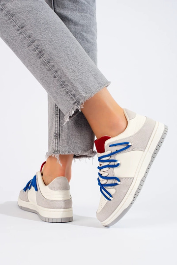 Sportliche Schuhe von Shelovet 2