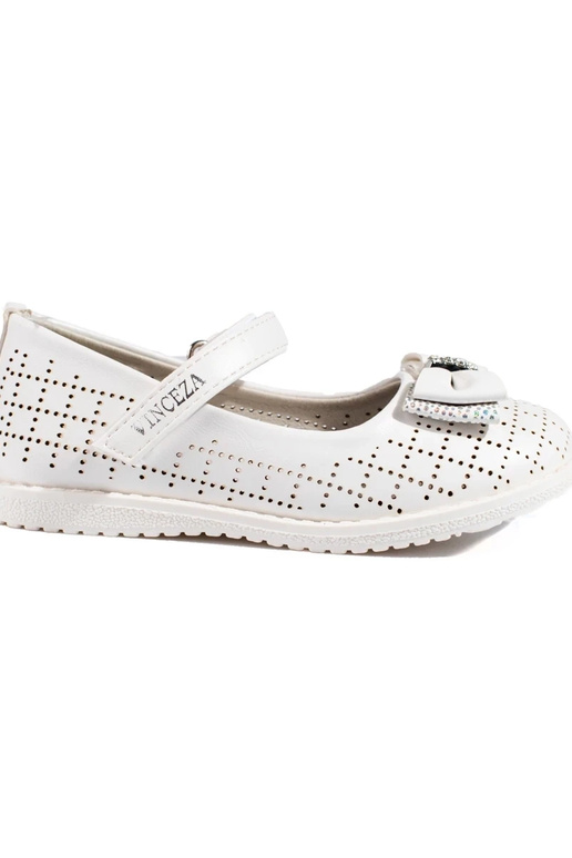 mit durchbrochenen Elementen... mit durchbrochenen Elementen...