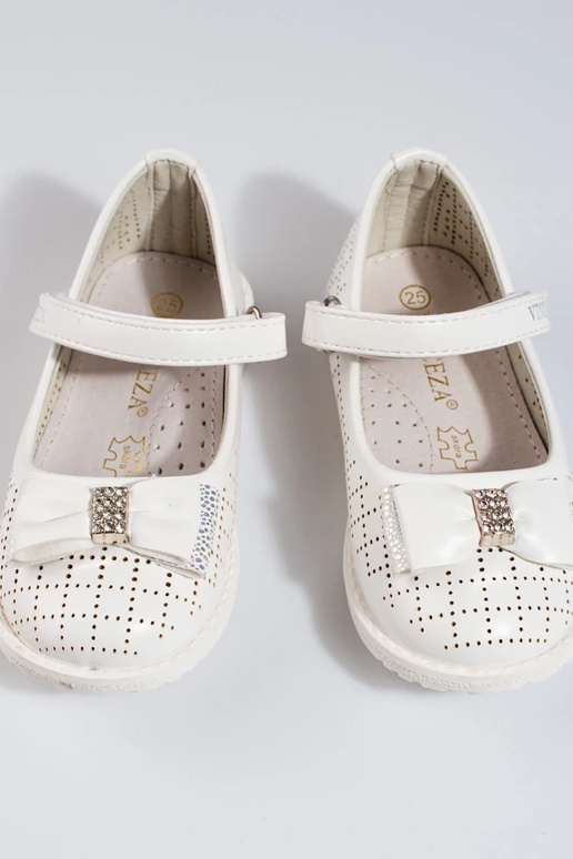 mit durchbrochenen Elementen... mit durchbrochenen Elementen...