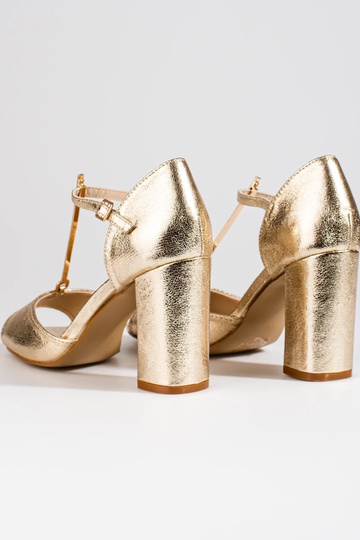 Goldene High-Heel-Sandalen... 2