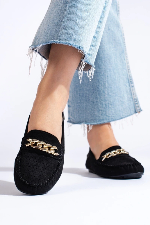 mit durchbrochenen Elementen... mit durchbrochenen Elementen...