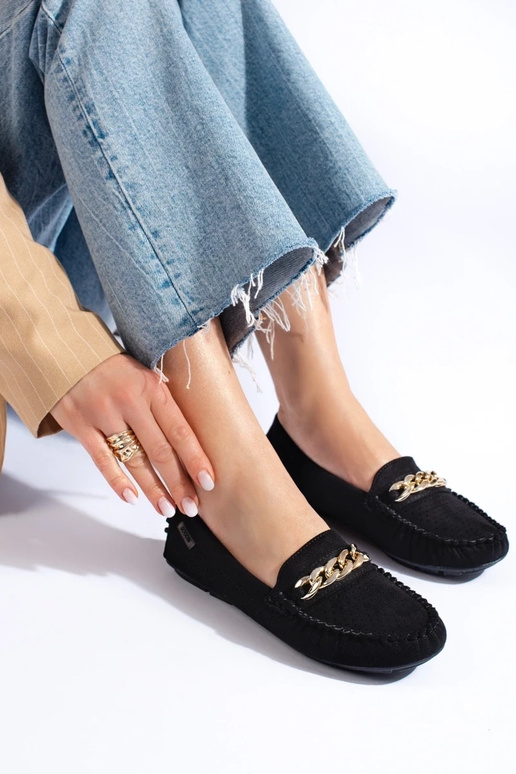 mit durchbrochenen Elementen... mit durchbrochenen Elementen...