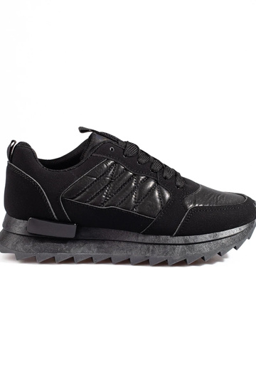 Sneakers Modell Schuhe...
