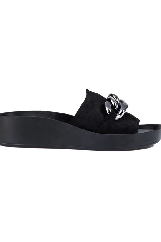 schwarze Hausschuhe mit Plateau... schwarze Hausschuhe mit Plateau...