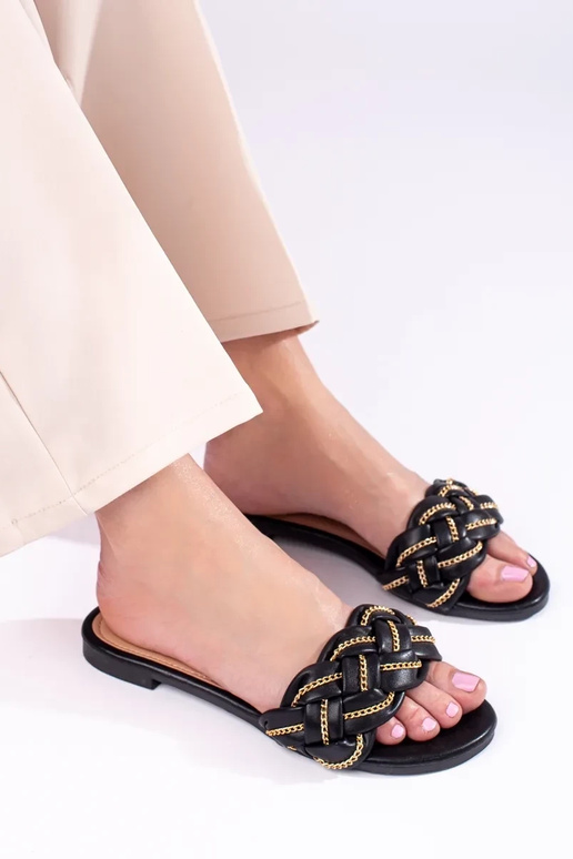 Schwarze Hausschuhe im eleganten Stil... Schwarze Hausschuhe im eleganten Stil...