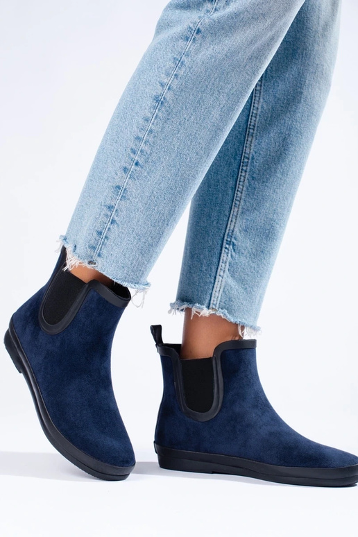 Wildleder-Gummistiefel isoliert blau...