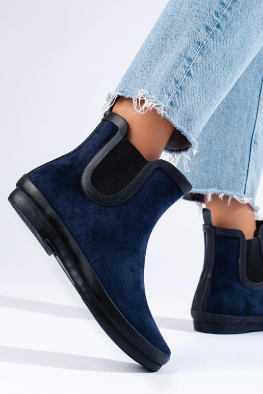 Wildleder-Gummistiefel isoliert blau...