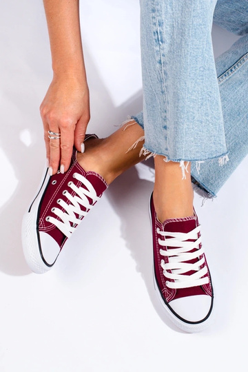 Burgunderrote Damenschuhe... 2