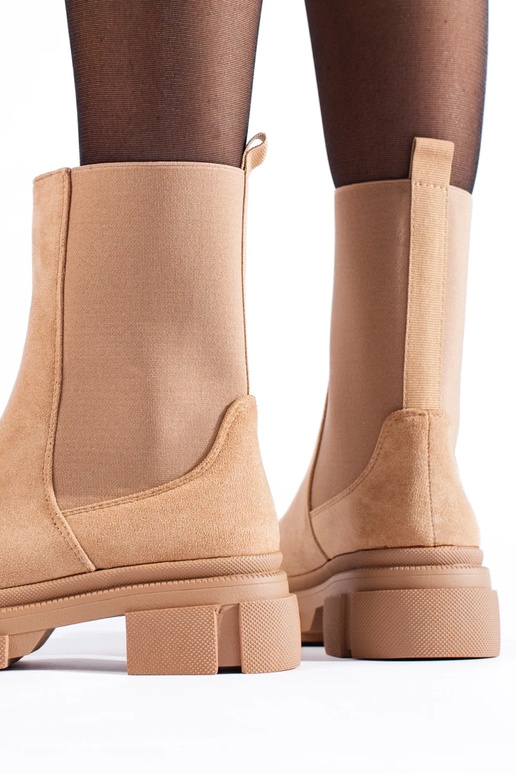 Stiefel Damenschuhe aus beigem Wildleder Stiefel Damenschuhe aus beigem Wildleder