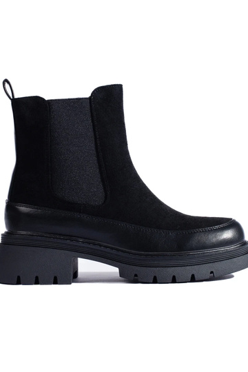 Schwarze Chelsea-Stiefel...