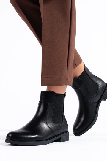 schwarze Damenschuhe... 2