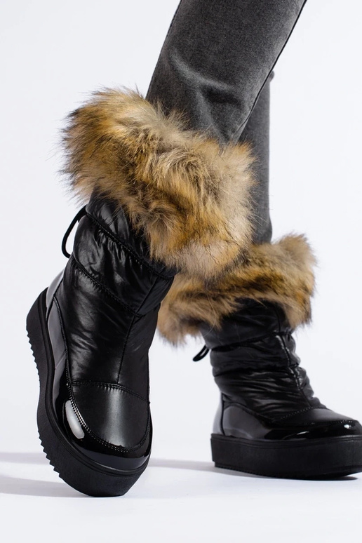 Schwarze Damen-Schneestiefel mit Fell Schwarze Damen-Schneestiefel mit Fell