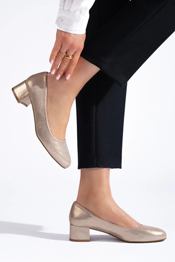 Hochhackige Schuhe 2