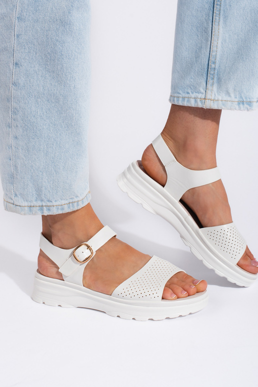 Bequeme weiße Sandalen für Frauen