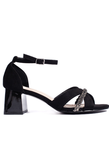 schwarze Wildledersandalen