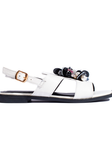 weiße Sandalen