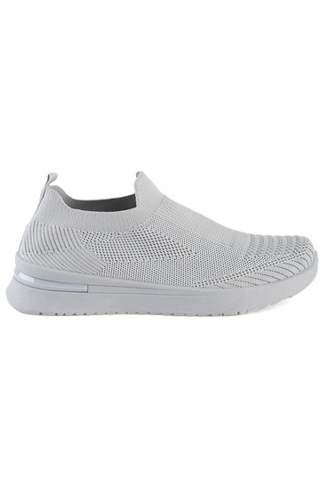 graue Sportschuhe