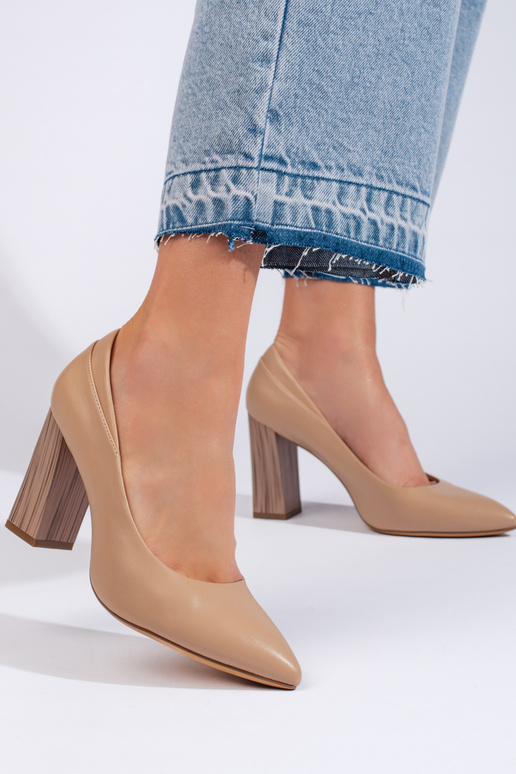 Beige High Heels von Sergio Leone