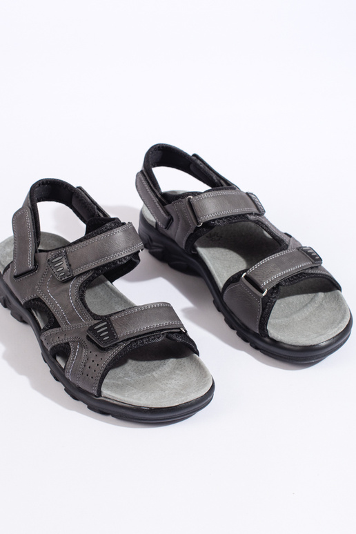 Sandalen in grauer Farbe