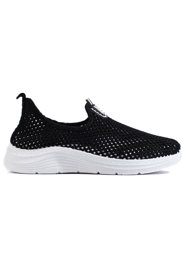 schwarze Sportschuhe mit...
