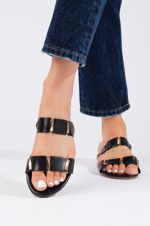 schwarze Damenhausschuhe auf flacher... schwarze Damenhausschuhe auf flacher...