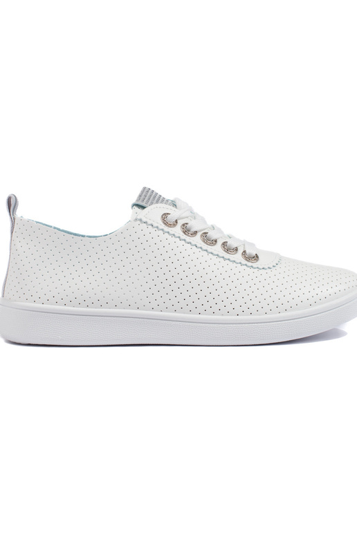 mit durchbrochenen Elementen, weiße...