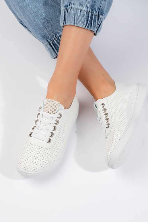 mit durchbrochenen Elementen, weiße... mit durchbrochenen Elementen, weiße...