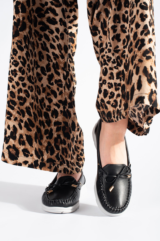 schwarze Mokassins mit Plateau schwarze Mokassins mit Plateau