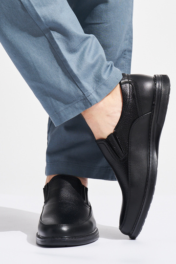 Schwarze Stiefeletten für... 2