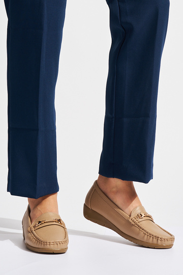 Beige Damenmokassins ze... 2