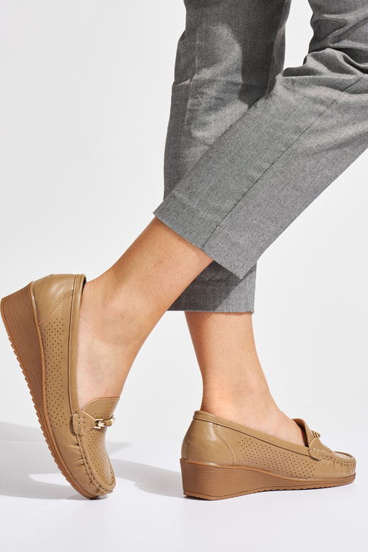 braune, durchbrochene Mokassins mit...