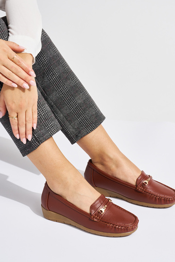 braune Damenmokassins ze... 2