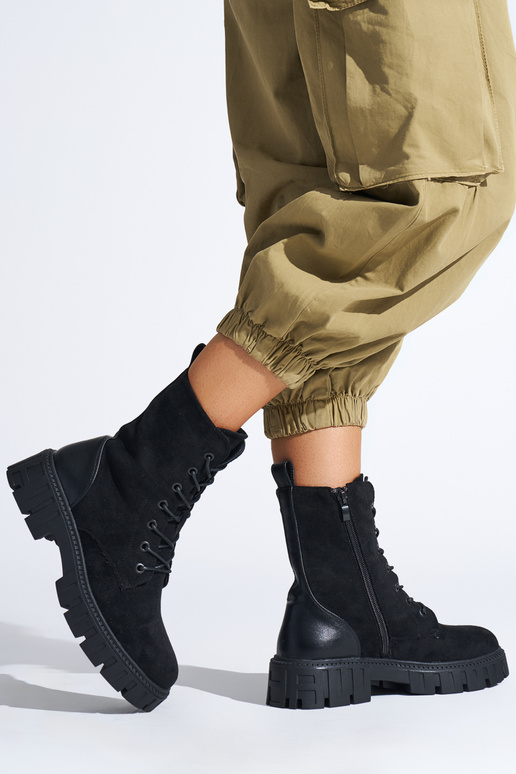 Schwarze Schnürstiefel für Damen Schwarze Schnürstiefel für Damen