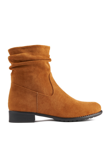 Braune Stiefel im Cowboy-Stil