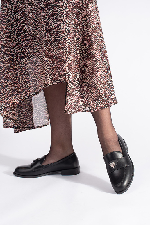 schwarze elegante Damenmokassins