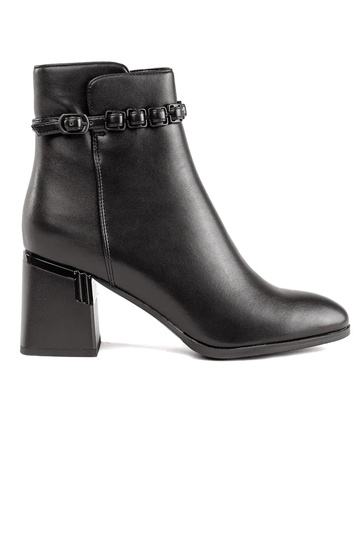 schwarze elegante...