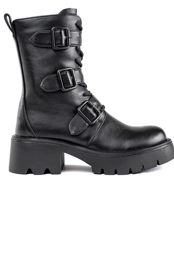 Hohe schwarze Damenstiefel...