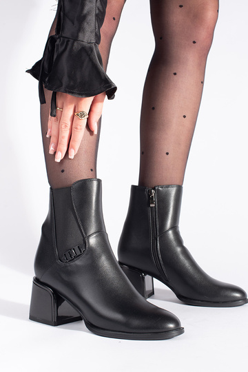 schwarze Stiefel mit... 2