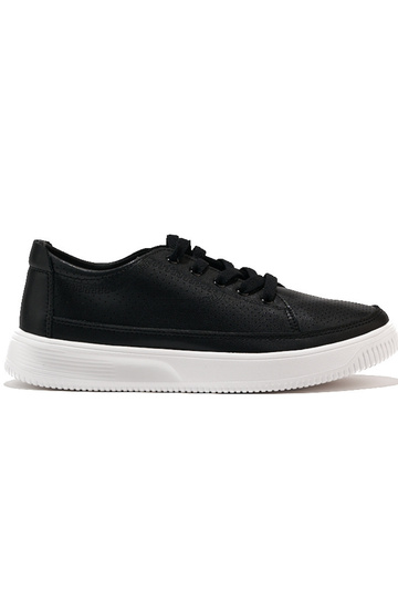 Durchbrochene Lederschuhe...