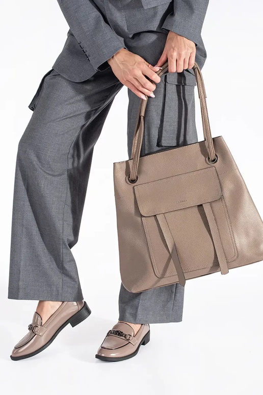 mit Lackeffekt Beige Mokassins für Damen mit Lackeffekt Beige Mokassins für Damen