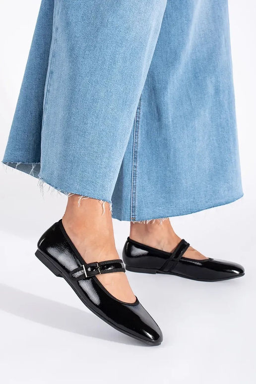 schZuarze Farbe lackiert Ballerinas schZuarze Farbe lackiert Ballerinas