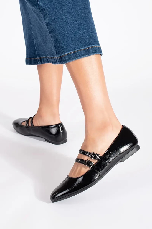 schZuarze Farbe lackiert Ballerinas... schZuarze Farbe lackiert Ballerinas...