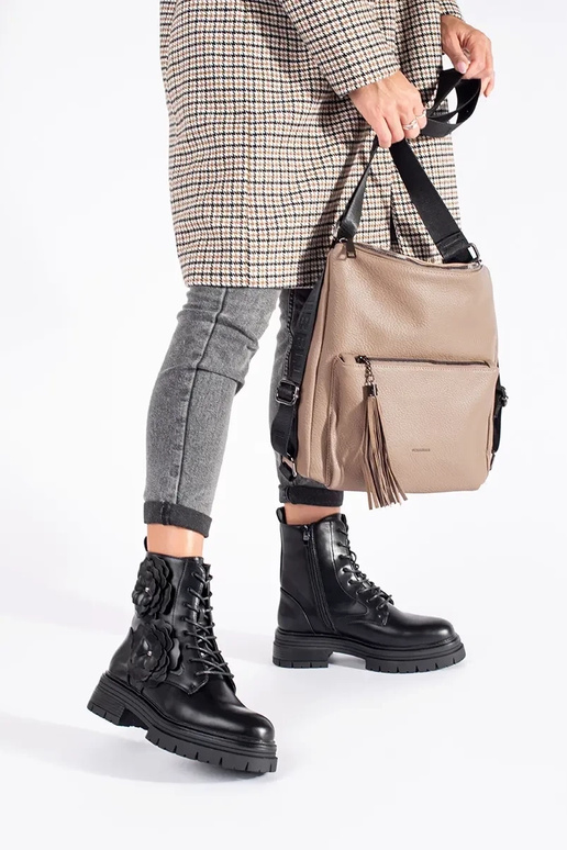 schZuarze Farbe isolieren hohe... schZuarze Farbe isolieren hohe...