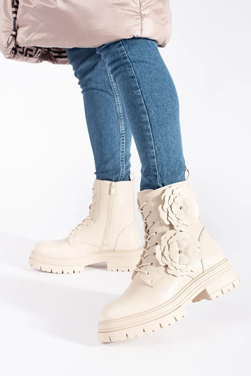 Beige isolieren Damenstiefel 2