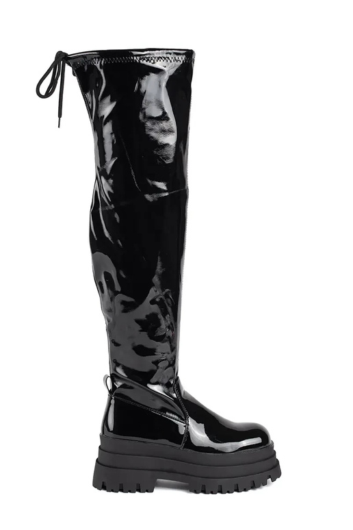 schZuarze Farbe lackiert Musketiere... schZuarze Farbe lackiert Musketiere...