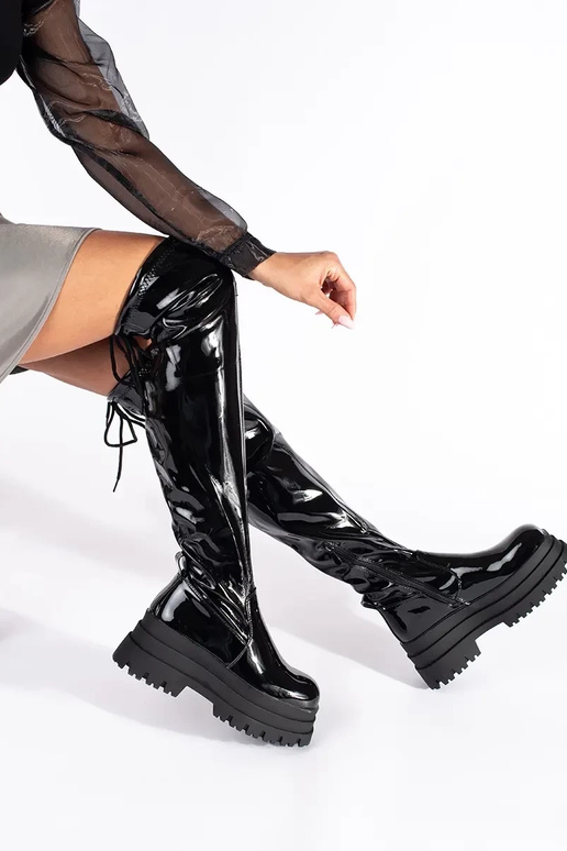 schZuarze Farbe lackiert Musketiere... schZuarze Farbe lackiert Musketiere...