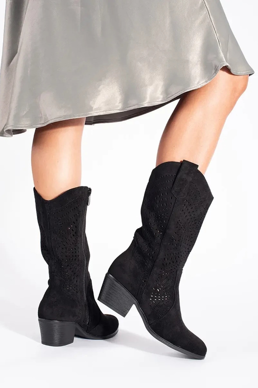 schZuarze Farbe durchbrochen...